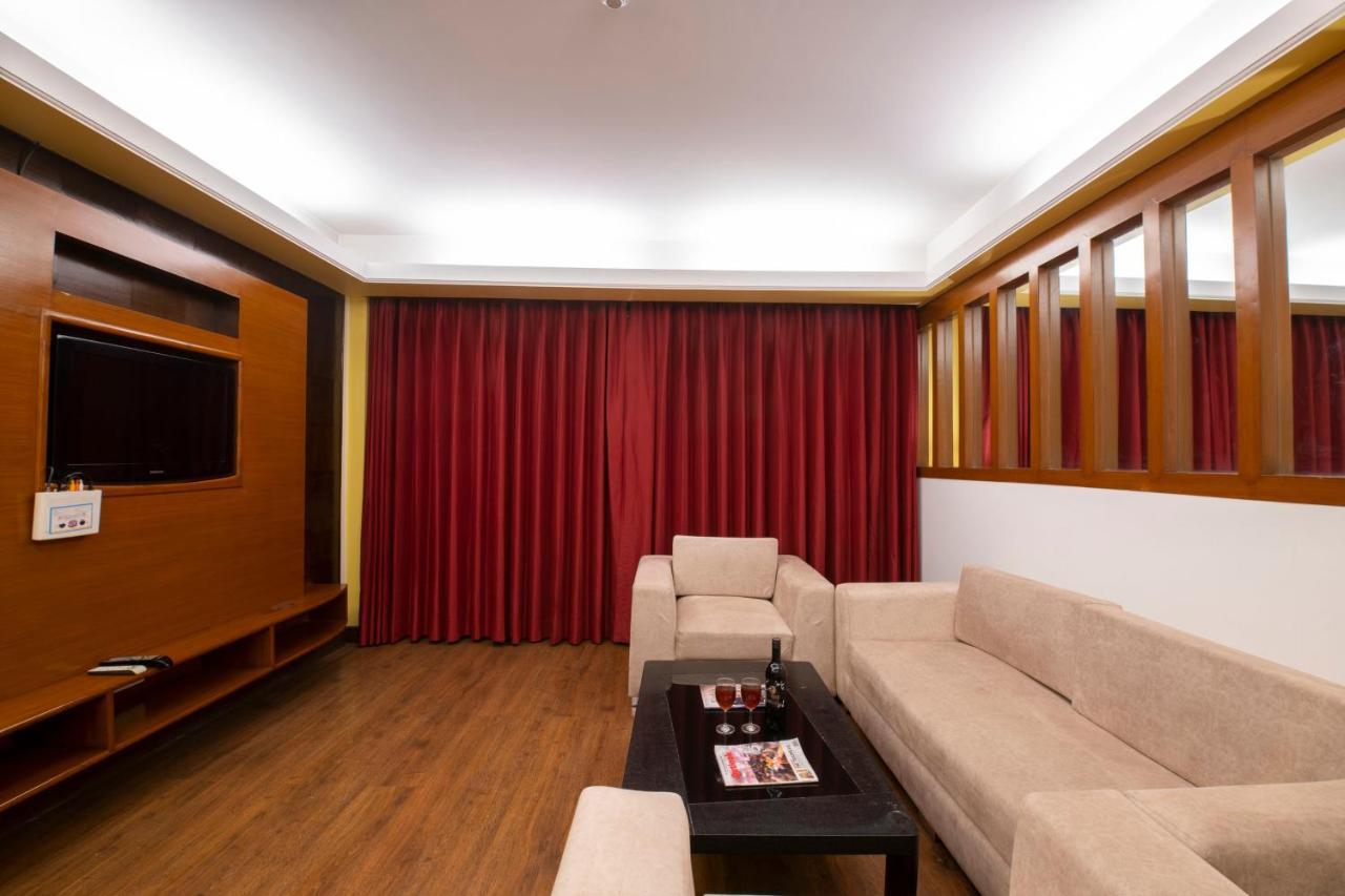 Mastiff Grand Manali Resort Manāli Exterior foto