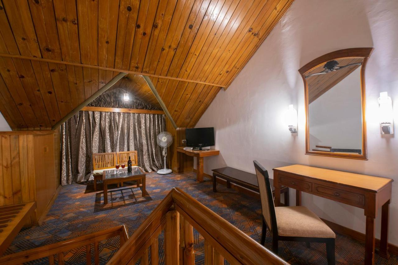 Mastiff Grand Manali Resort Manāli Exterior foto