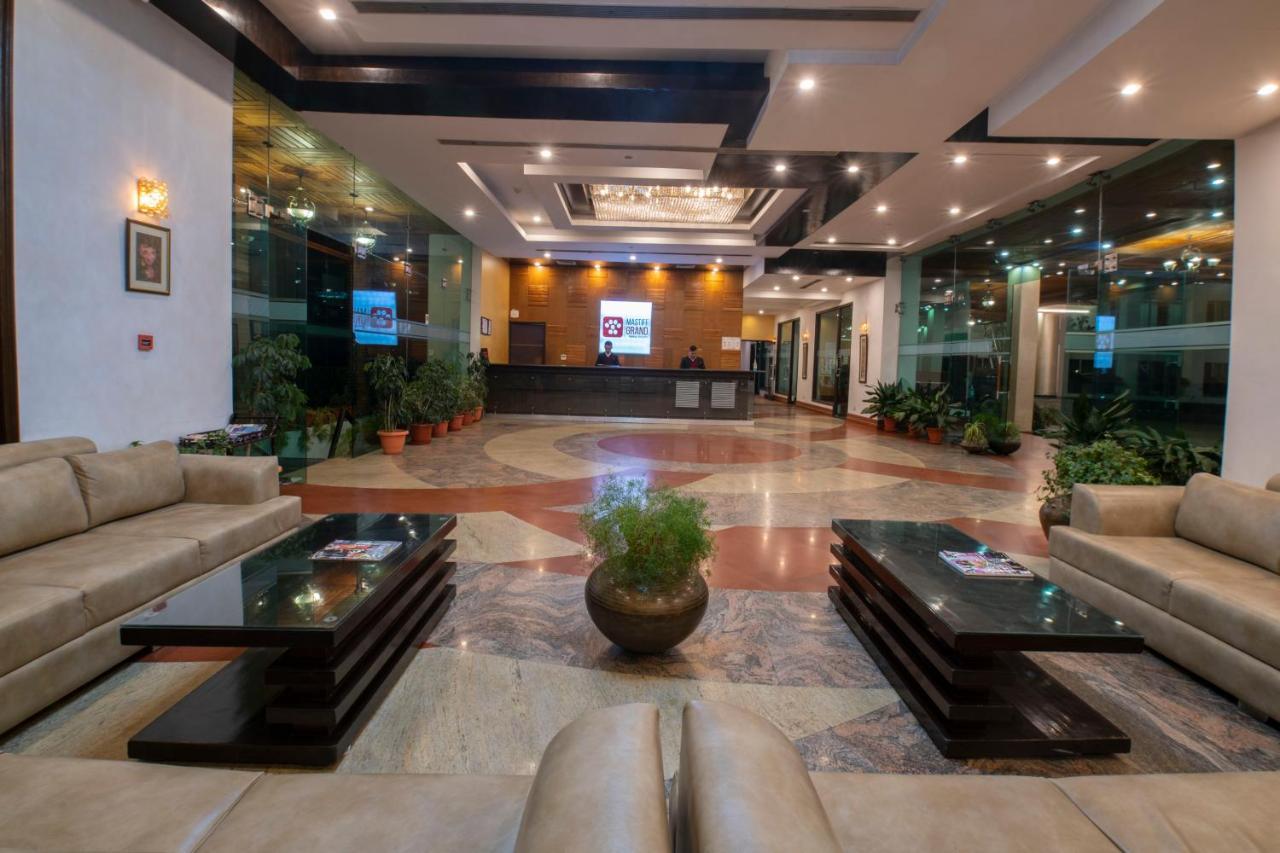 Mastiff Grand Manali Resort Manāli Exterior foto