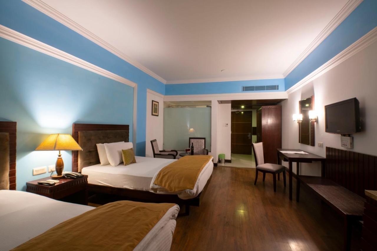 Mastiff Grand Manali Resort Manāli Exterior foto